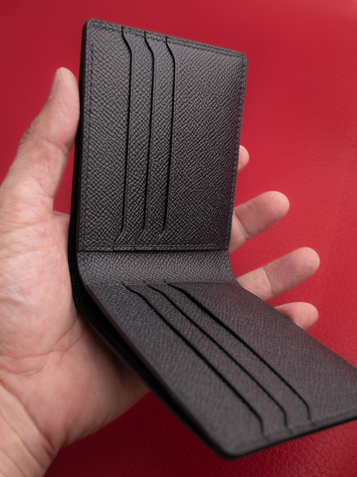 #90R Waprolux Calf Bifold Wallet