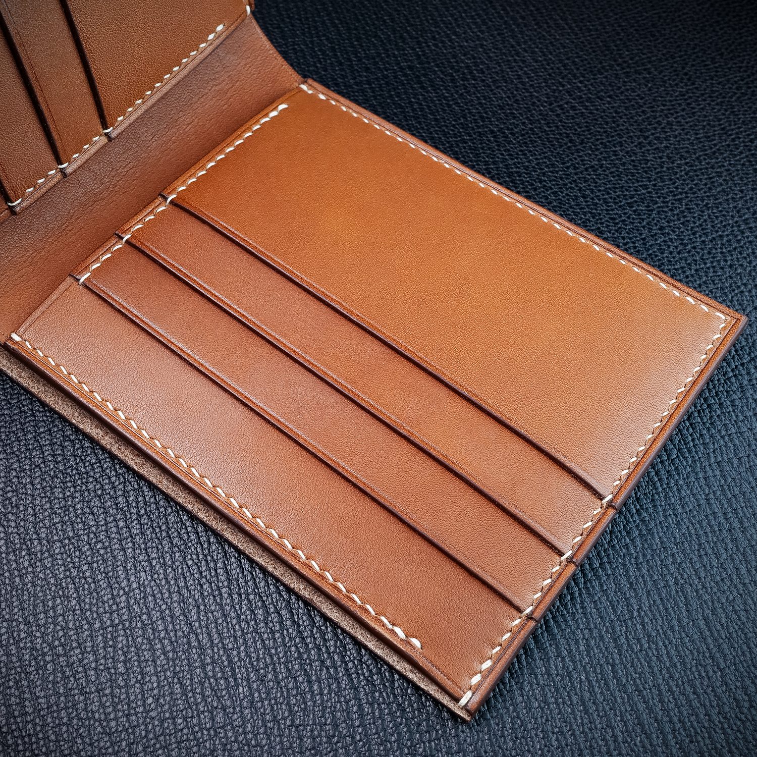 #90 Barenia® Calf Leather Bifold