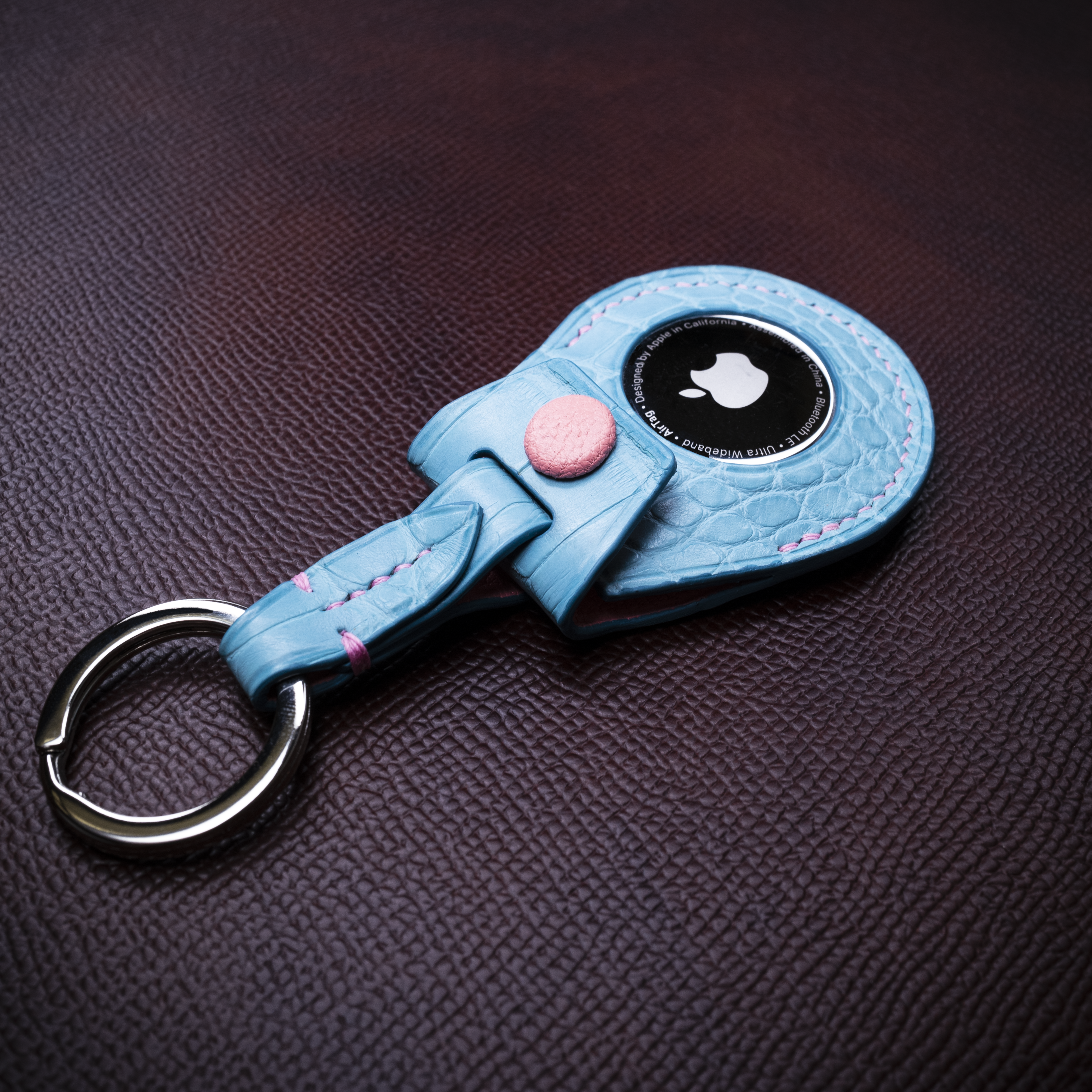 American Alligator French Chèvre Apple AirTag Snap Key Ring Case