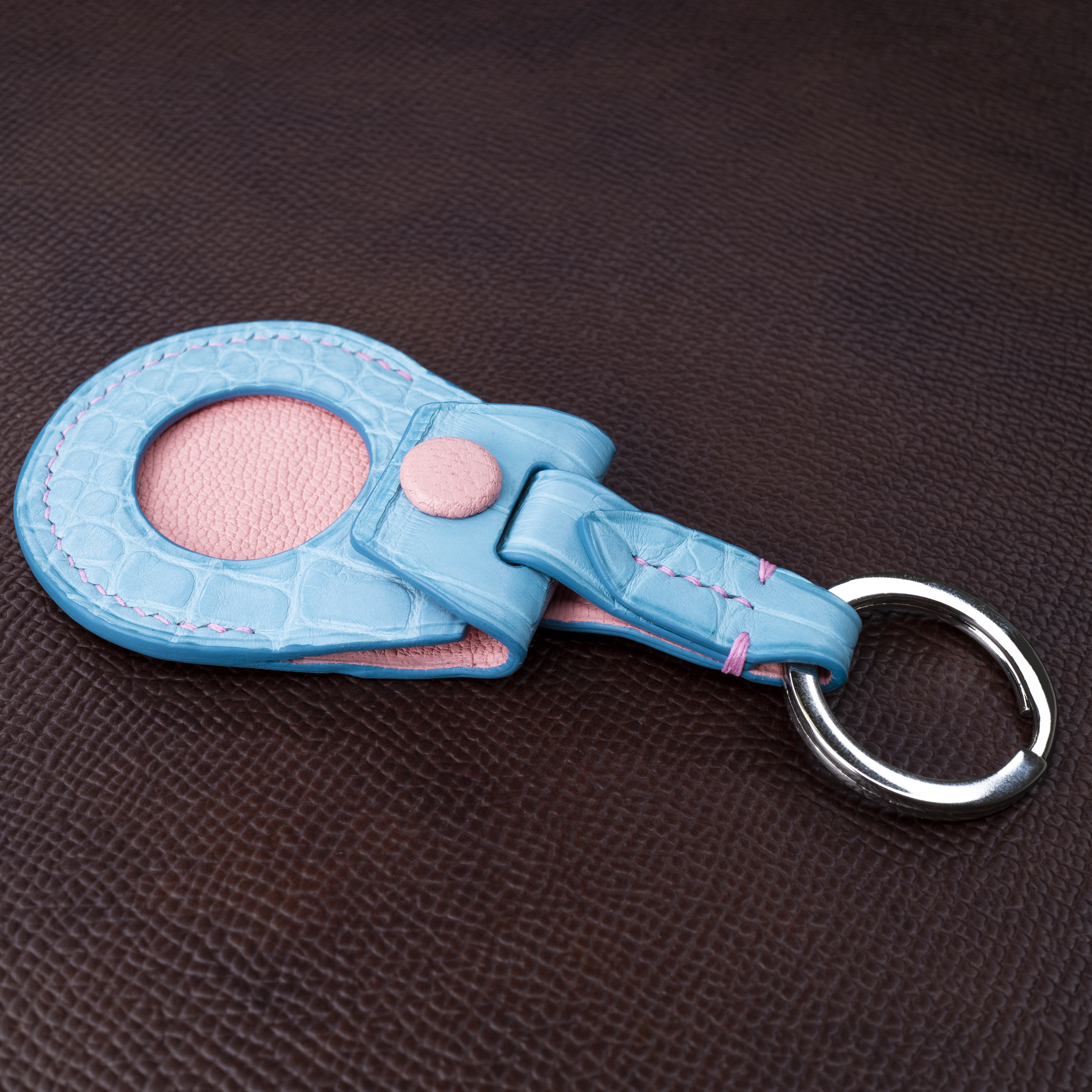 American Alligator French Chèvre Apple AirTag Snap Key Ring Case